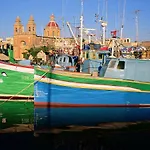 Exquisite Seafront In Spinola Bay St Julians