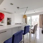 Exquisite Seafront In Spinola Bay St Julians 아파트