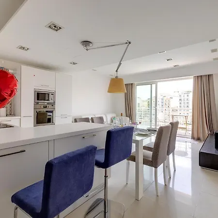 Exquisite Seafront In Spinola Bay St Julians