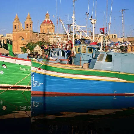 Exquisite Seafront In Spinola Bay St Julians