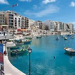 Apartman Exquisite Seafront In Spinola Bay St Julians *