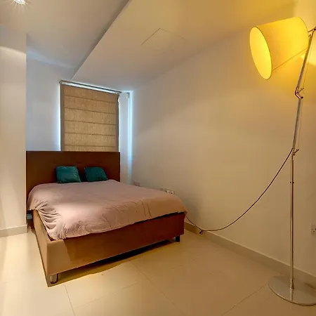 Exquisite Seafront In Spinola Bay St Julians