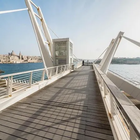 Apartment Exquisite Seafront In Spinola Bay St Julians *