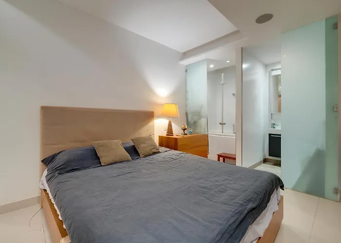 Exquisite Seafront In Spinola Bay St Julians شقة سانت جوليان