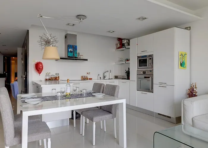 Exquisite Seafront In Spinola Bay St Julians