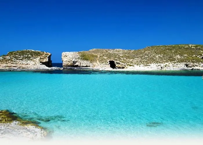 Exquisite Seafront In Spinola Bay St Julians شقة *