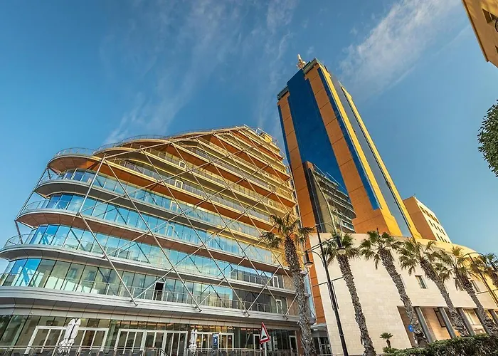 Exquisite Seafront In Spinola Bay St Julians شقة *