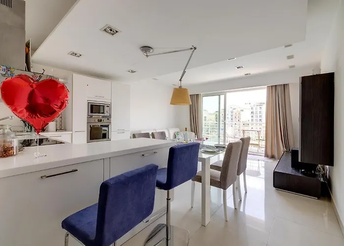 Exquisite Seafront In Spinola Bay St Julians