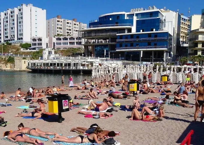 Daire Exquisite Seafront In Spinola Bay St Julians