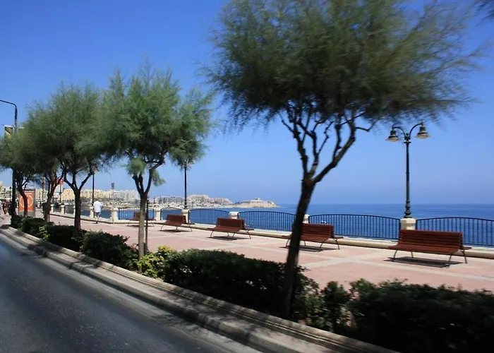 Exquisite Seafront In Spinola Bay St Julians Daire